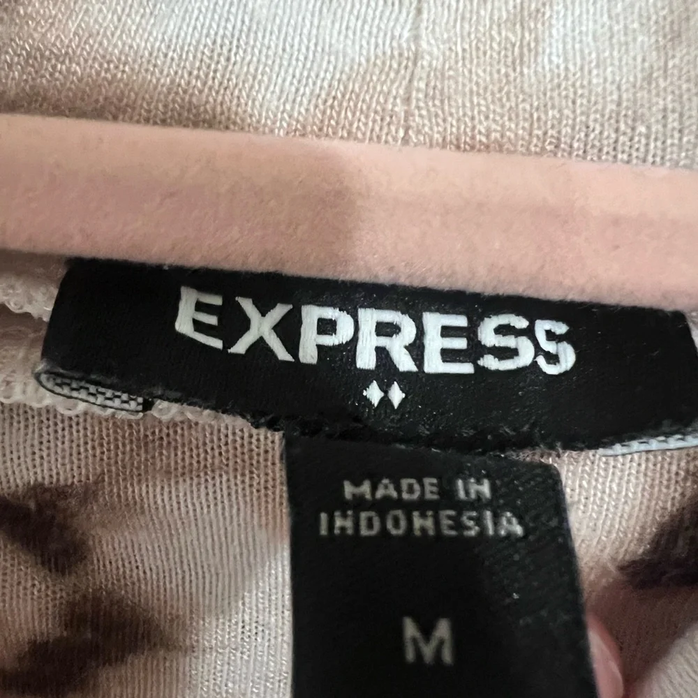 Express Beige and Brown Patterned Long Sleeve Top - Picture 5 of 7